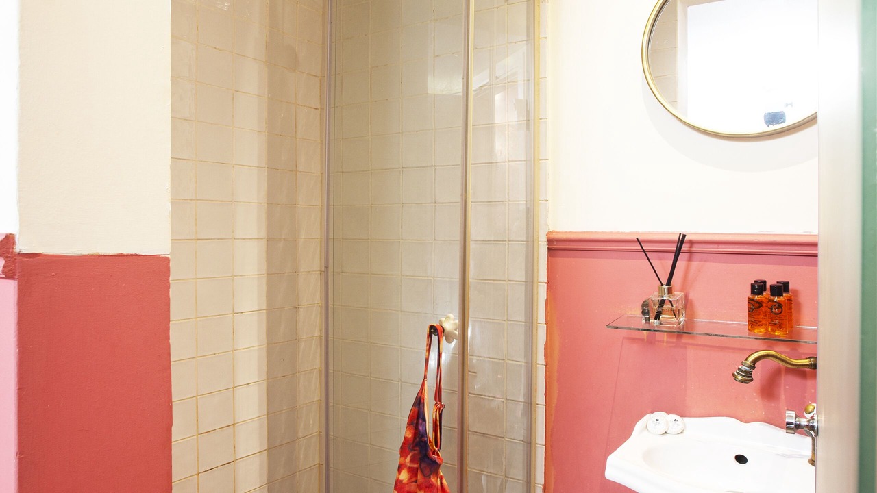 Photo of Bathroom in Kerem HaTeimanim