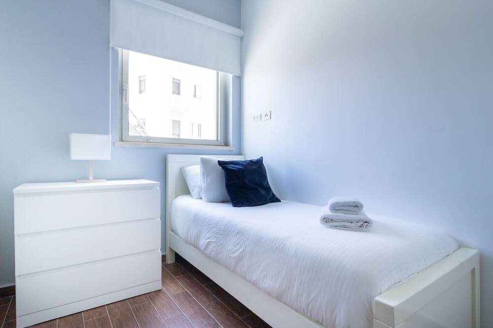Photo of Bedroom in Nachlaot