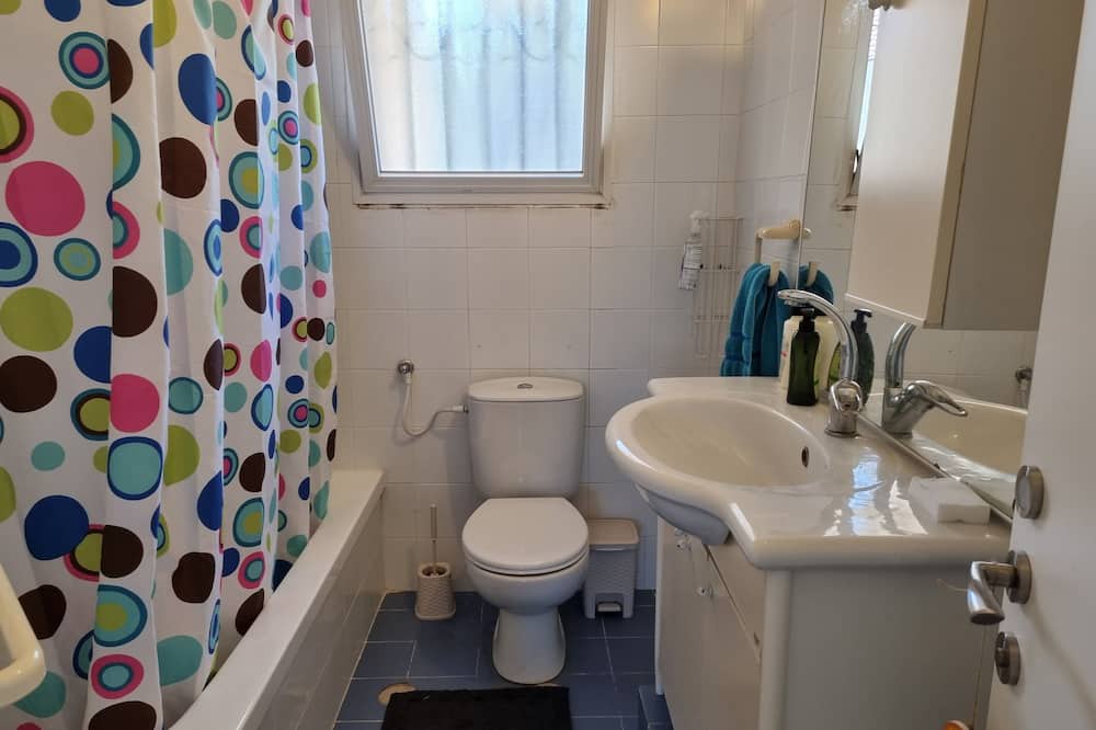 Photo of Bathroom in Zikhron Ya'aqov