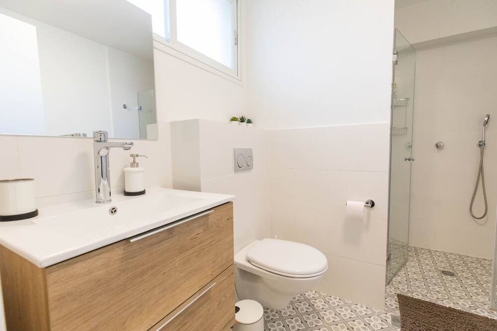 Photo of Bathroom in Ramat Gan