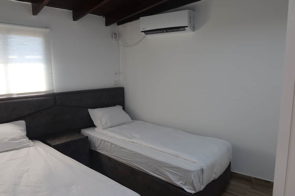 Photo of Bedroom in Safed