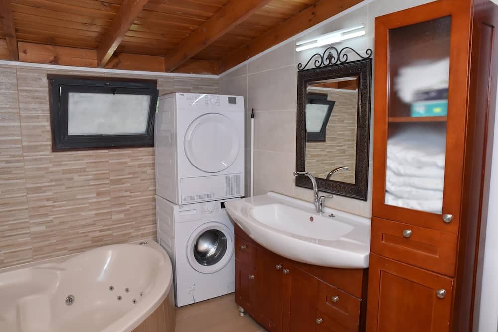 Photo of Bathroom in Safed