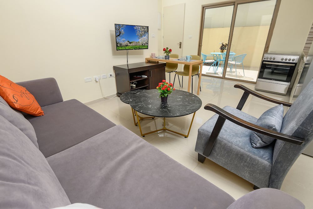 Photo of Livingroom in Rosh Pinna
