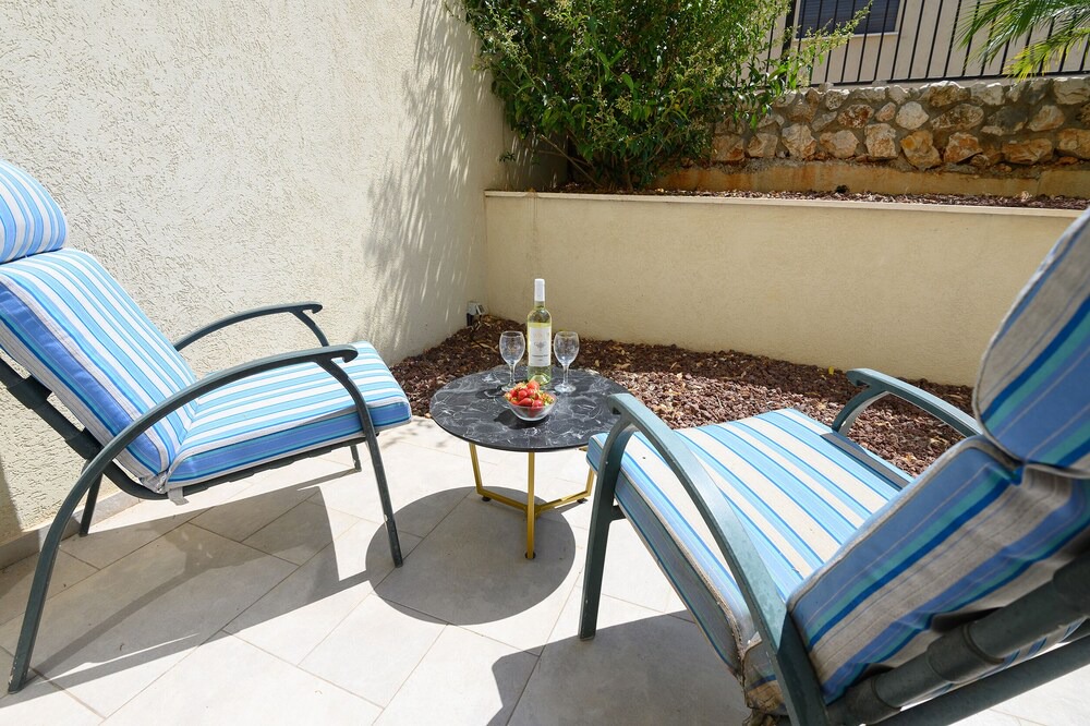 Photo of Patio Balcony in Rosh Pinna