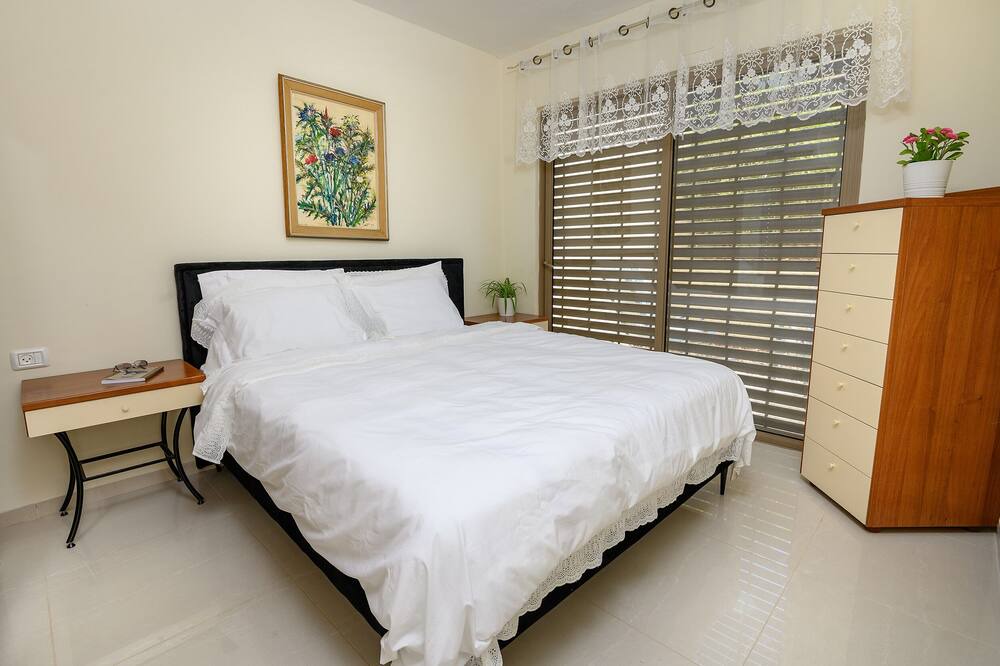 Photo of Bedroom in Rosh Pinna