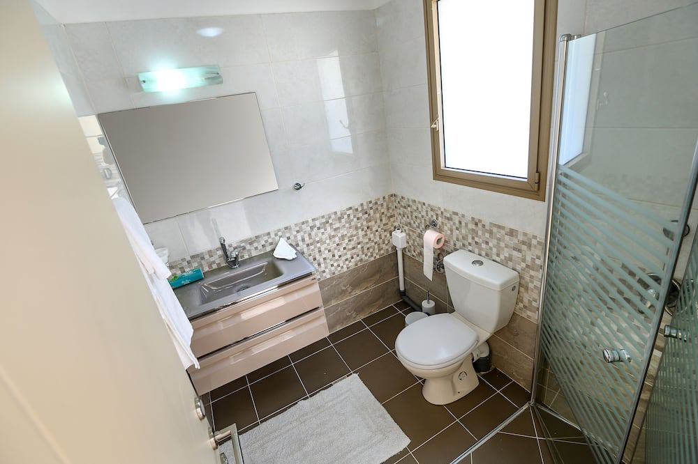 Photo of Bathroom in Rosh Pinna