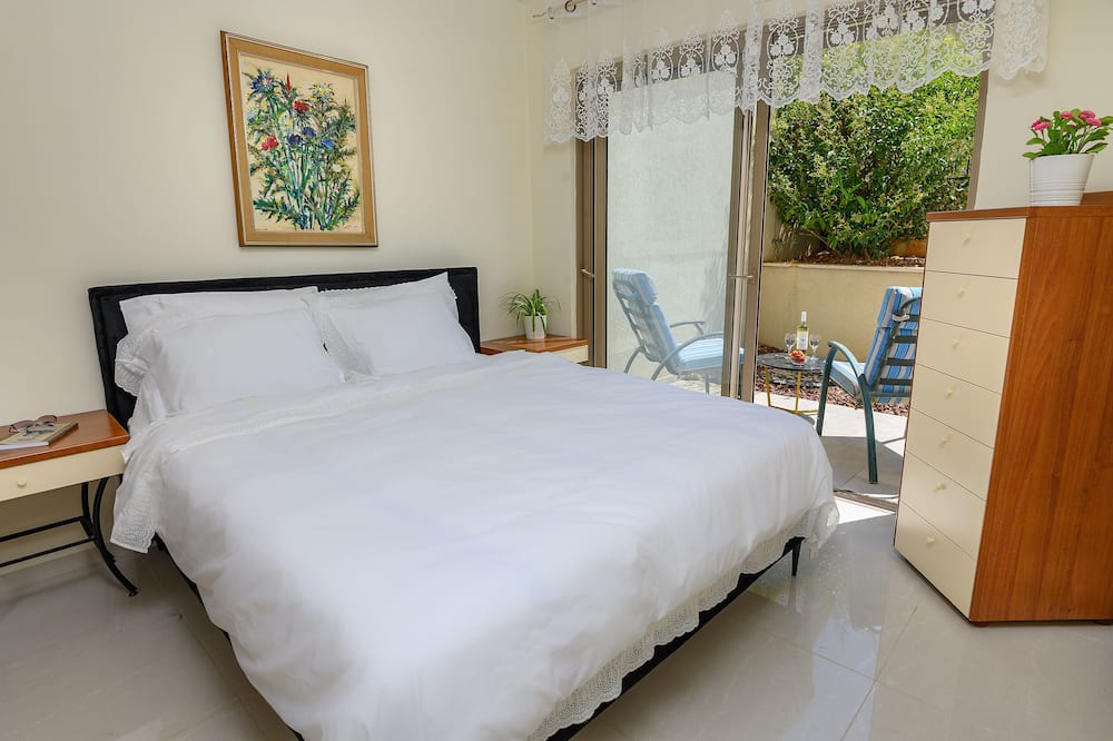 Photo of Bedroom in Rosh Pinna