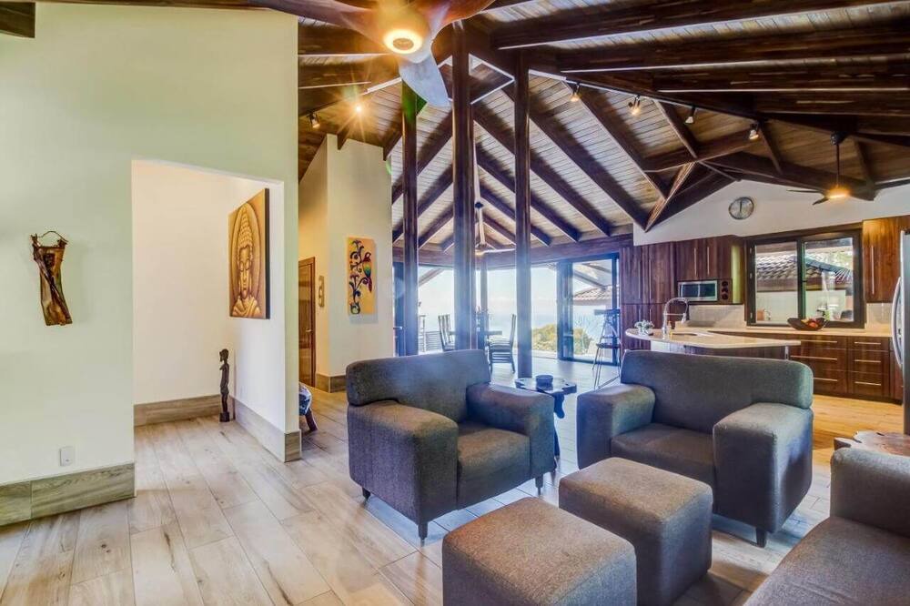 Photo of Livingroom in Dominical