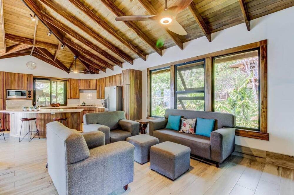 Photo of Livingroom in Dominical