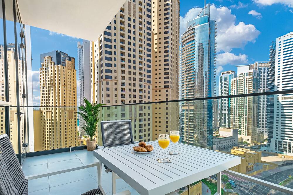Photo of Patio Balcony in Al Sufouh 2