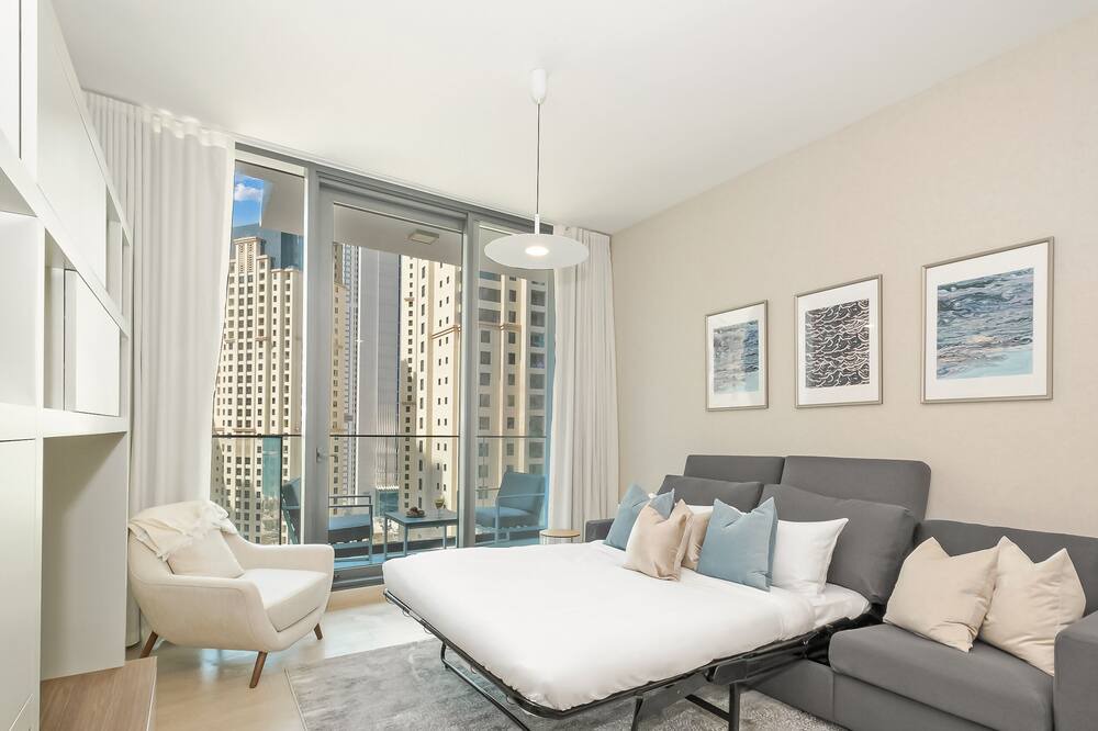 Photo of Livingroom in Al Sufouh 2