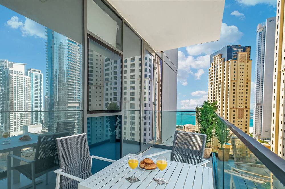 Photo of Patio Balcony in Al Sufouh 2