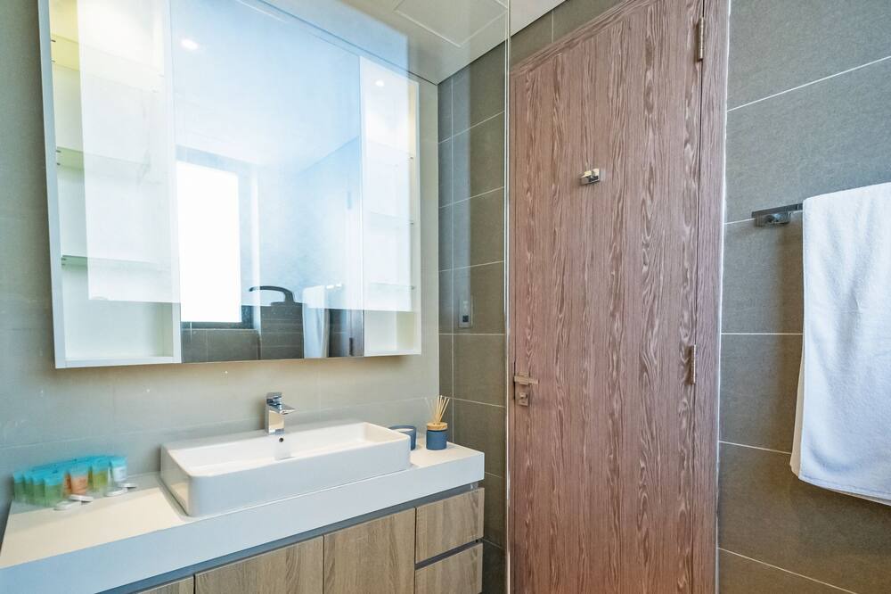 Photo of Bathroom in Al Sufouh 2