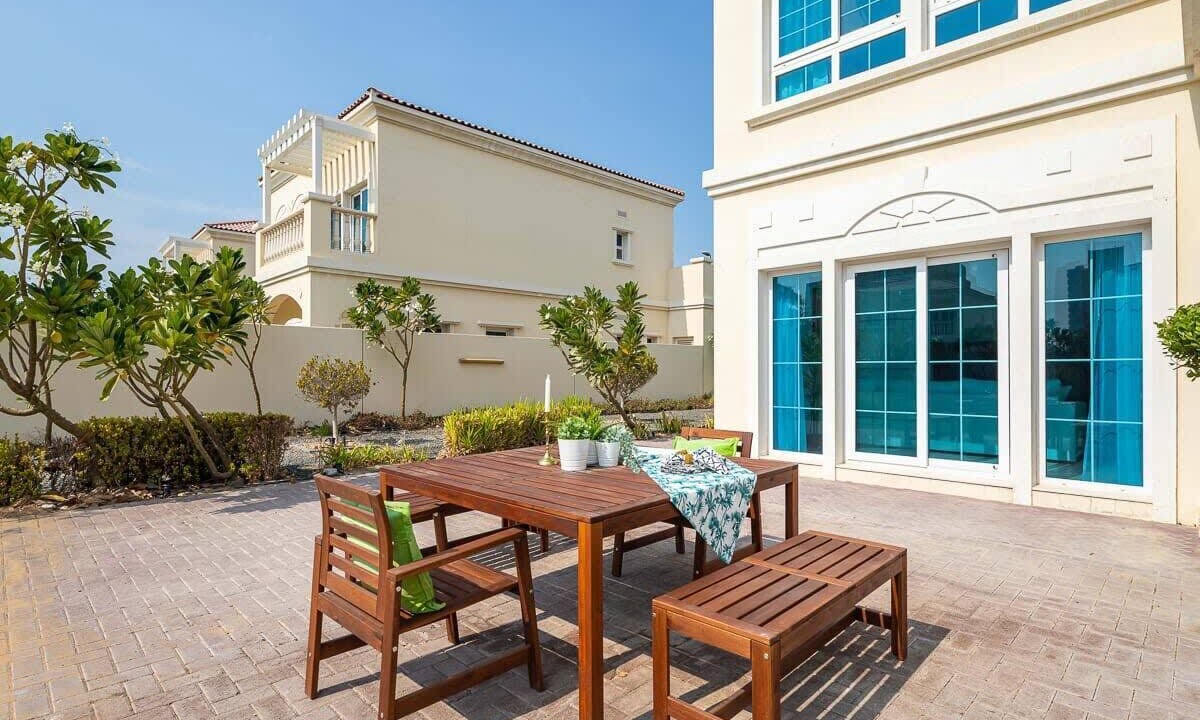 Photo of Outdoor in Jumeirah Village Circle