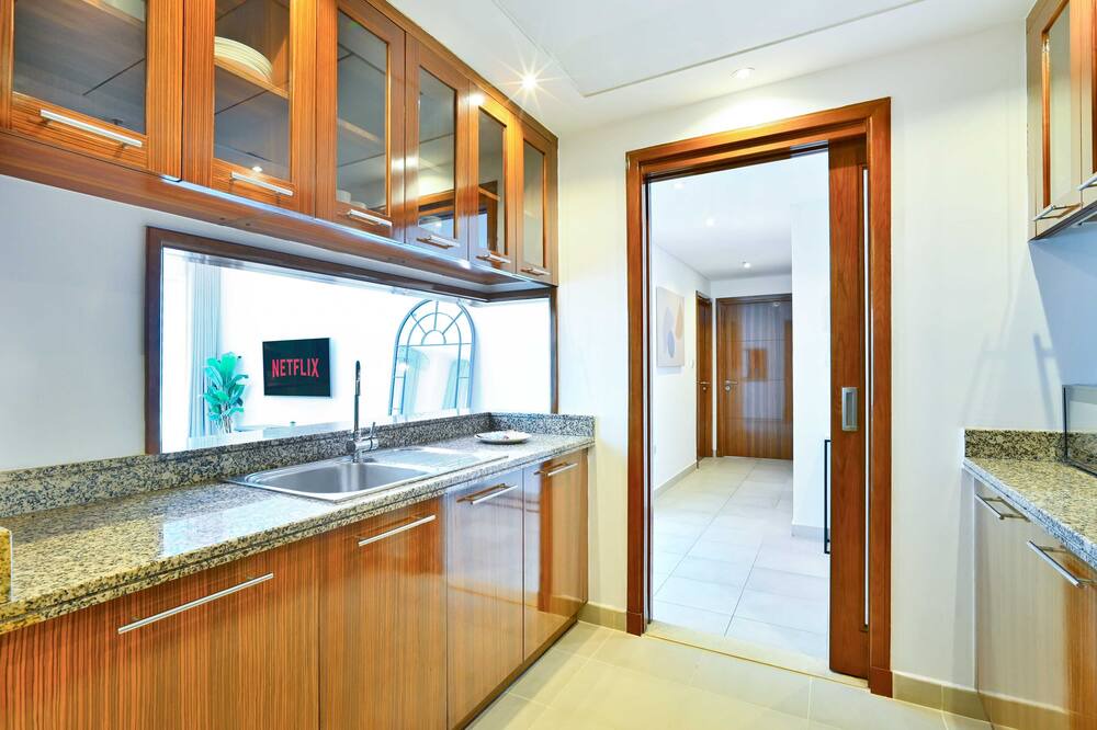 Photo of Kitchen in Al Sufouh 2