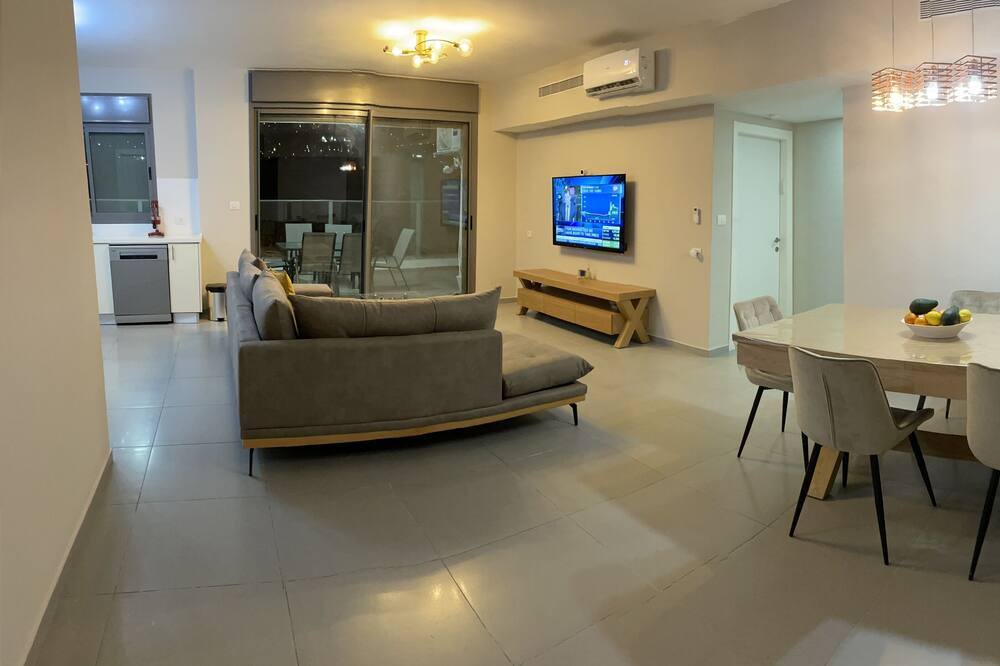 Photo of Livingroom in Afula