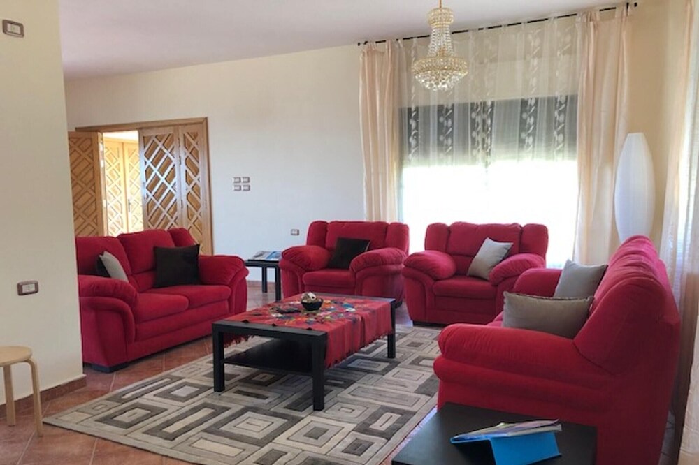 Photo of Livingroom in Suwailih