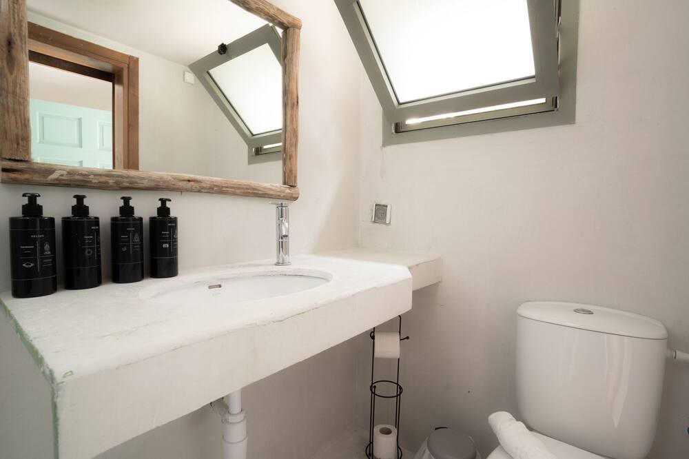 Photo of Bathroom in Parod