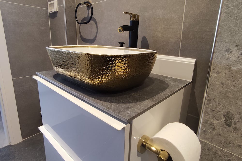 Photo of Bathroom in Ben Shemen