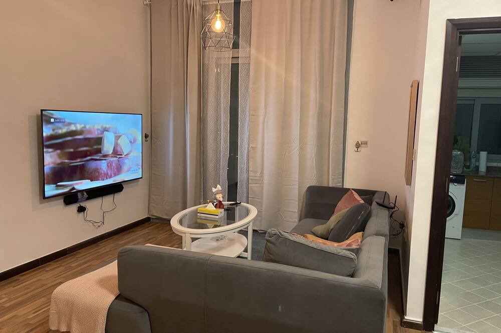 Photo of Livingroom in Jabal Ali 2