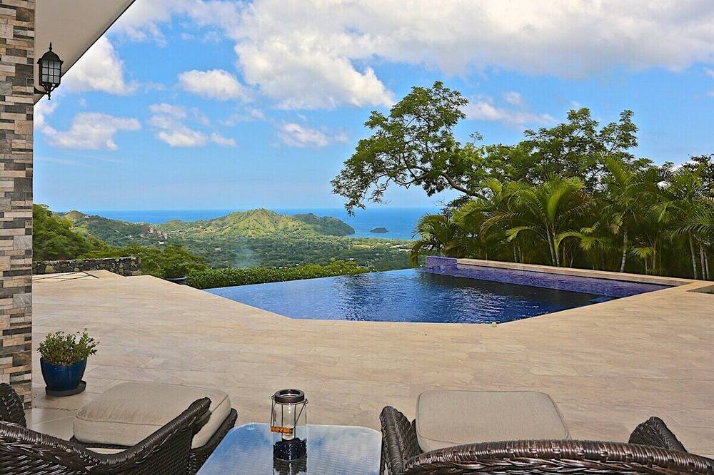 Photo of Outdoor in Coco