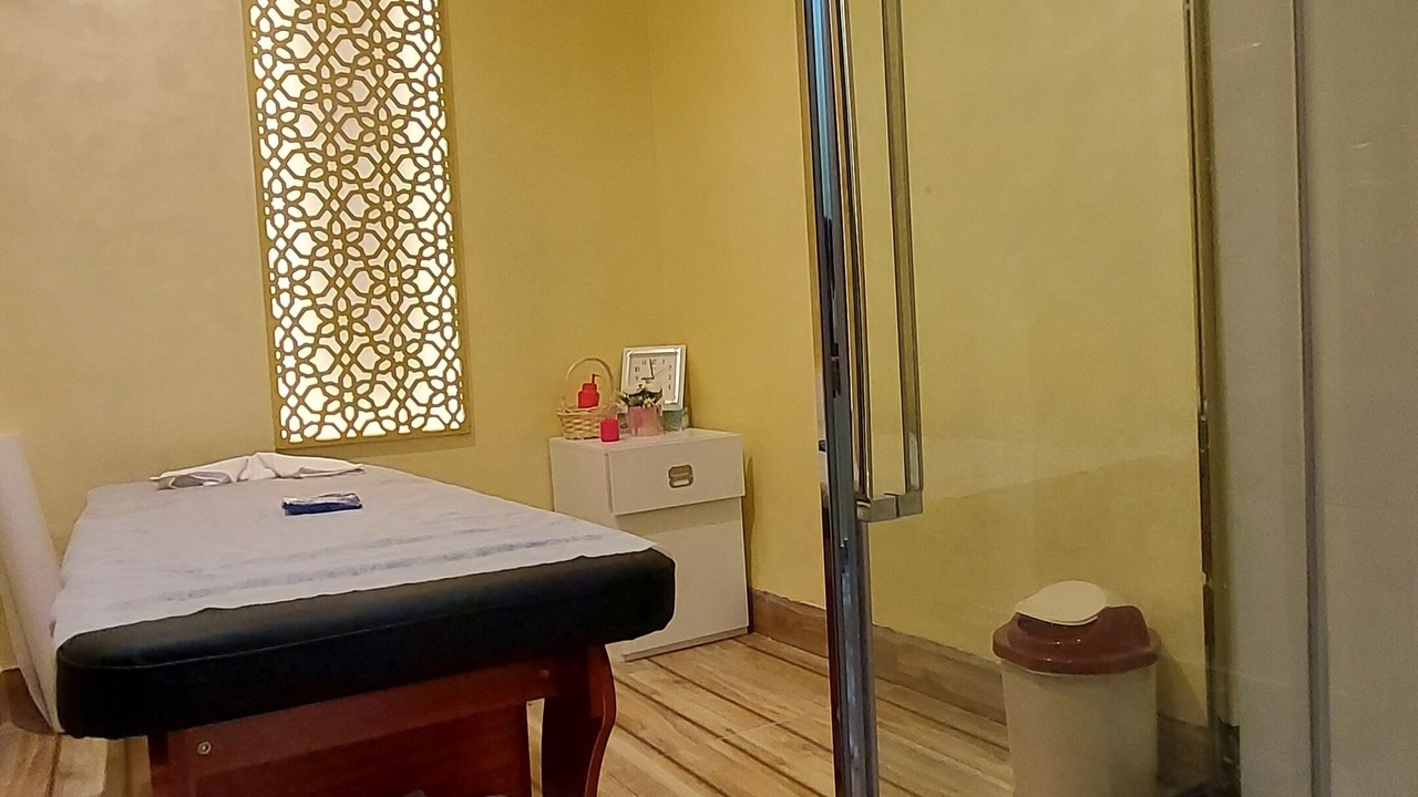 Photo of Bedroom in Buraimi