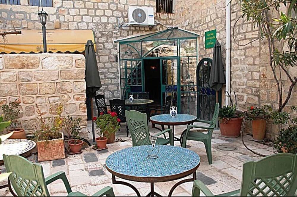 Photo of Patio Balcony in Artists Colony