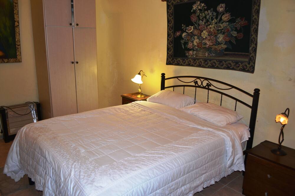 Photo of Bedroom in Artists Colony