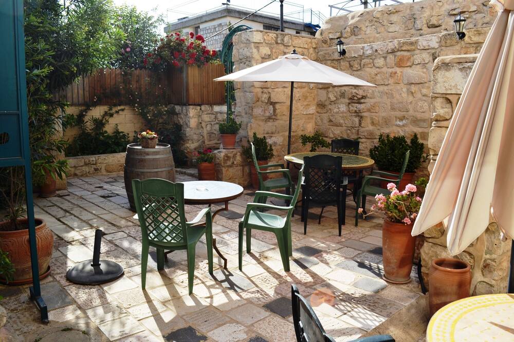 Photo of Outdoor in Artists Colony