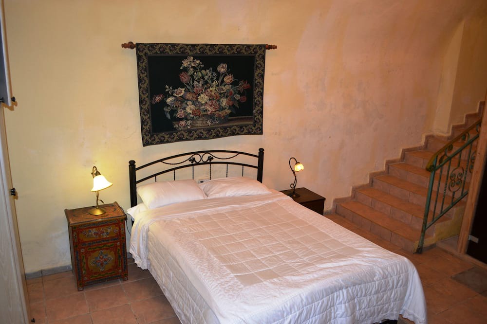 Photo of Bedroom in Artists Colony