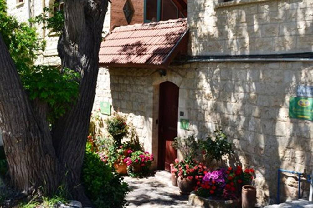 Photo of Outdoor in Artists Colony