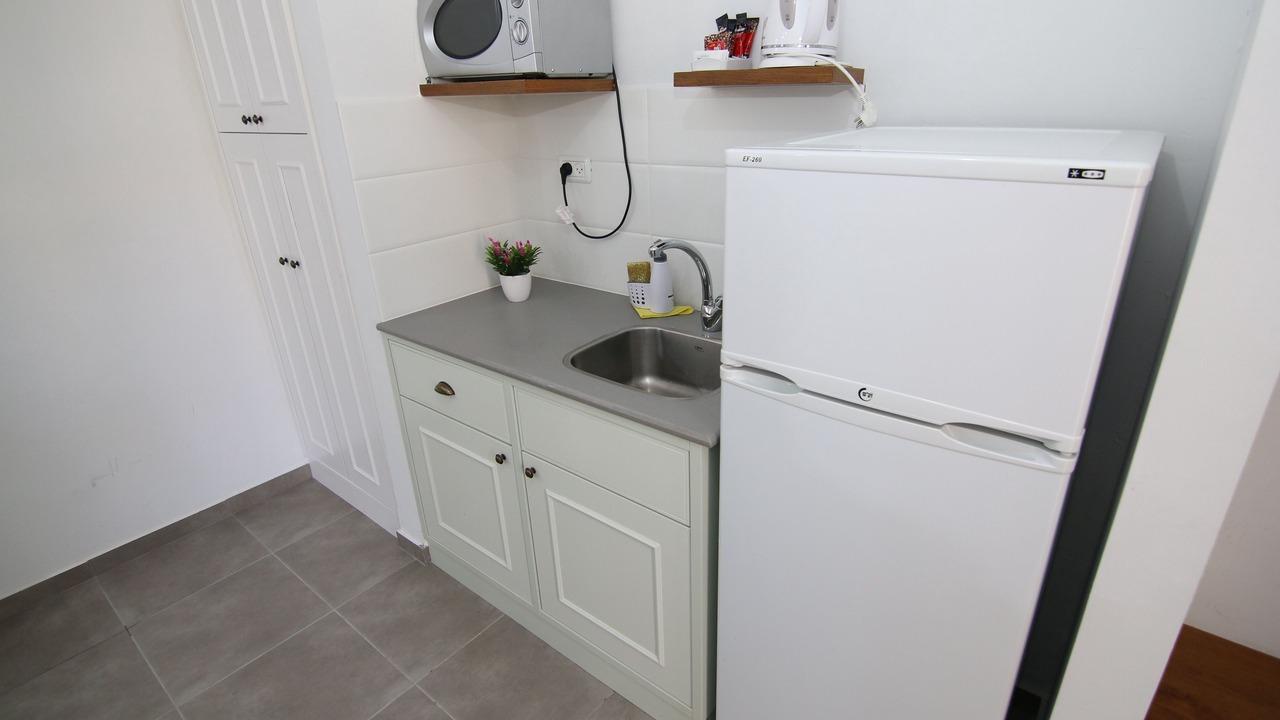 Photo of Kitchen in Ashdot Ya'akov Ihud