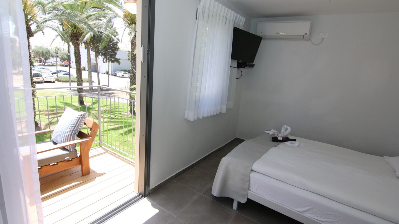 Photo of Bedroom in Ashdot Ya'akov Ihud