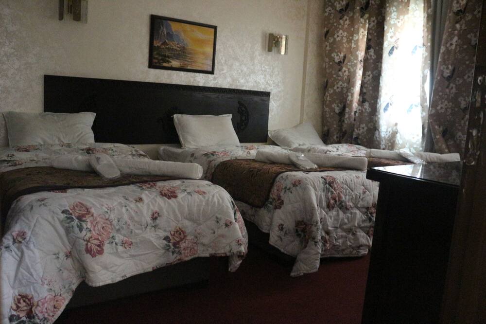Photo of Bedroom in Al Jubeiha