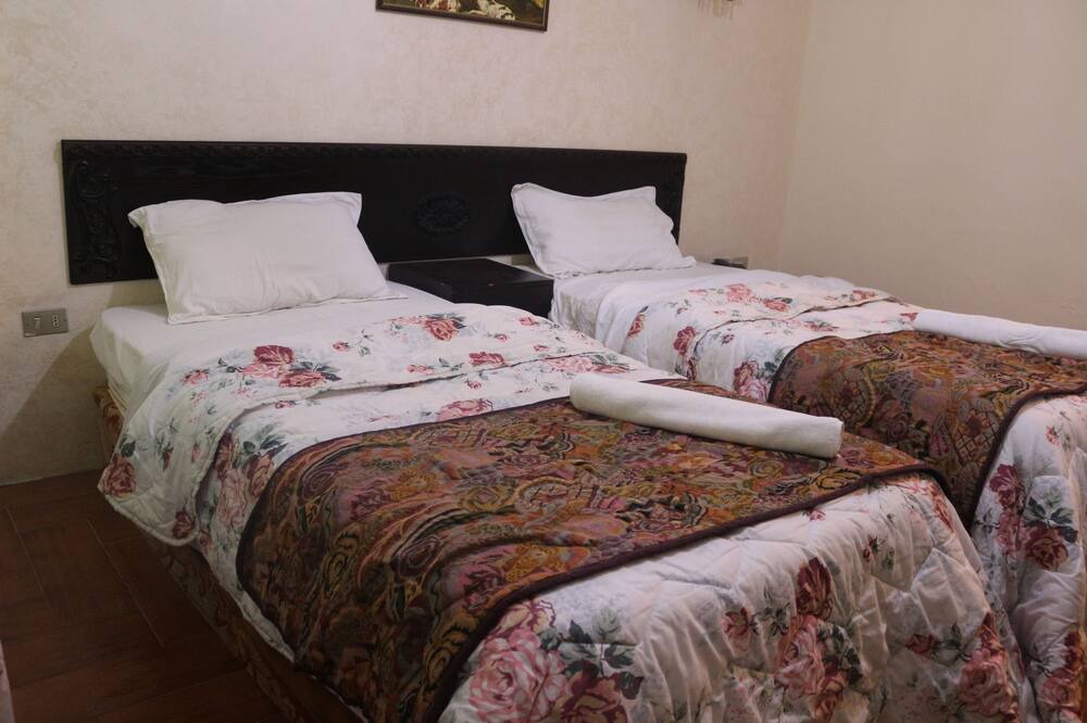 Photo of Bedroom in Al Jubeiha