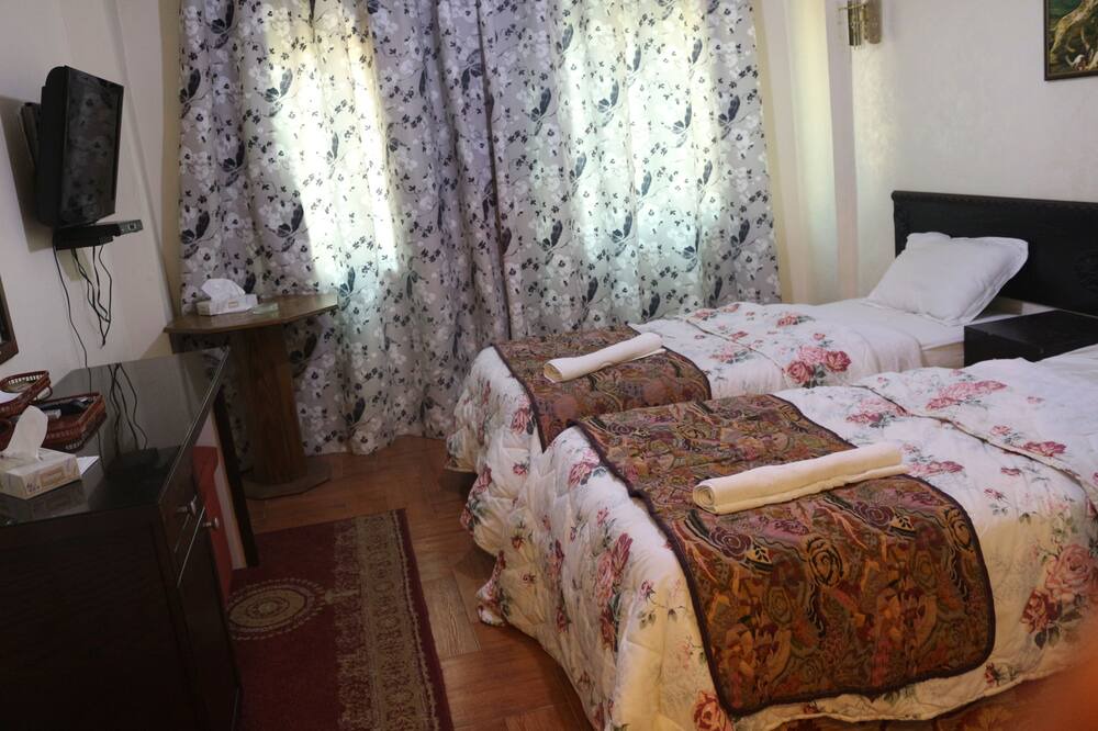 Photo of Bedroom in Al Jubeiha