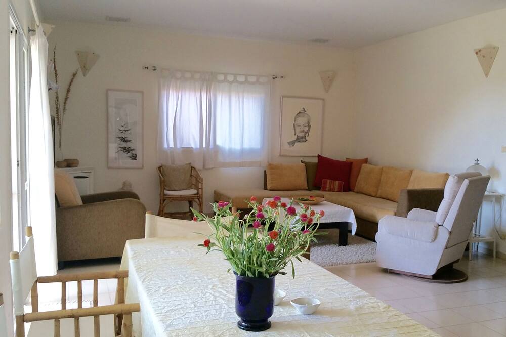 Photo of Bedroom in Zikhron Ya'aqov