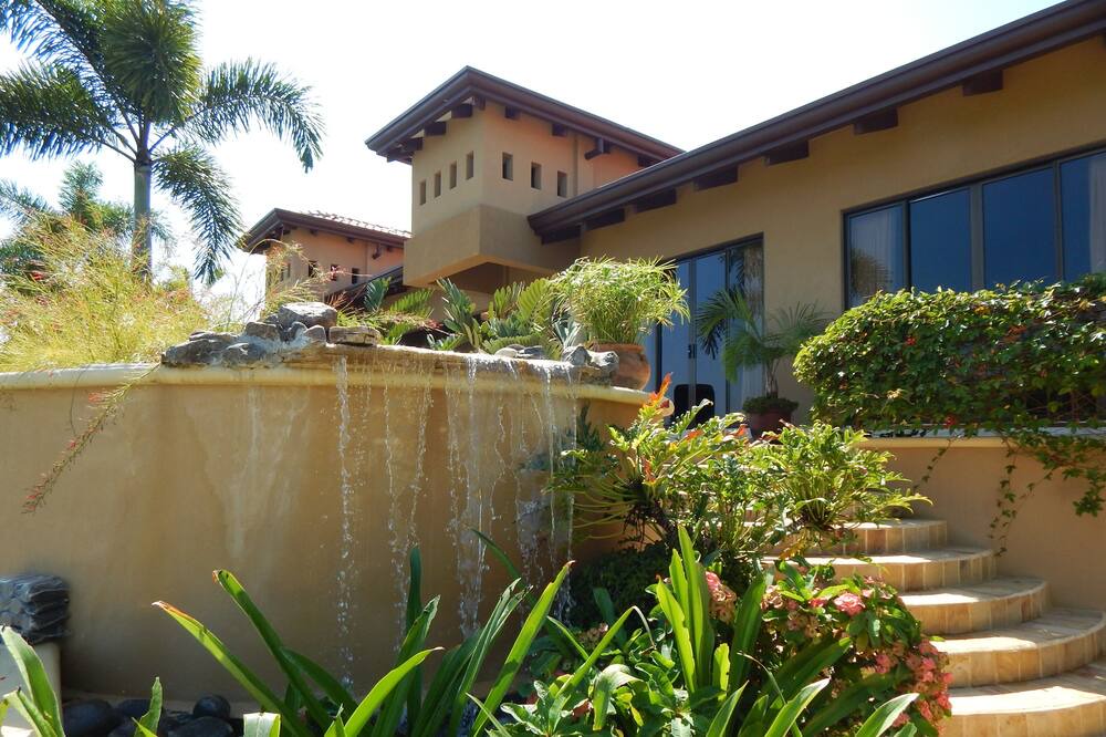 Photo of Outdoor in Coco