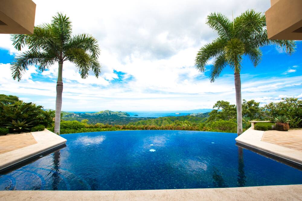 Photo of Outdoor in Coco