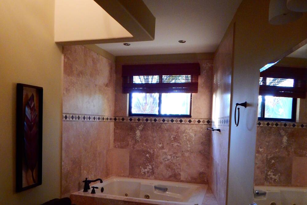 Photo of Bathroom in Coco
