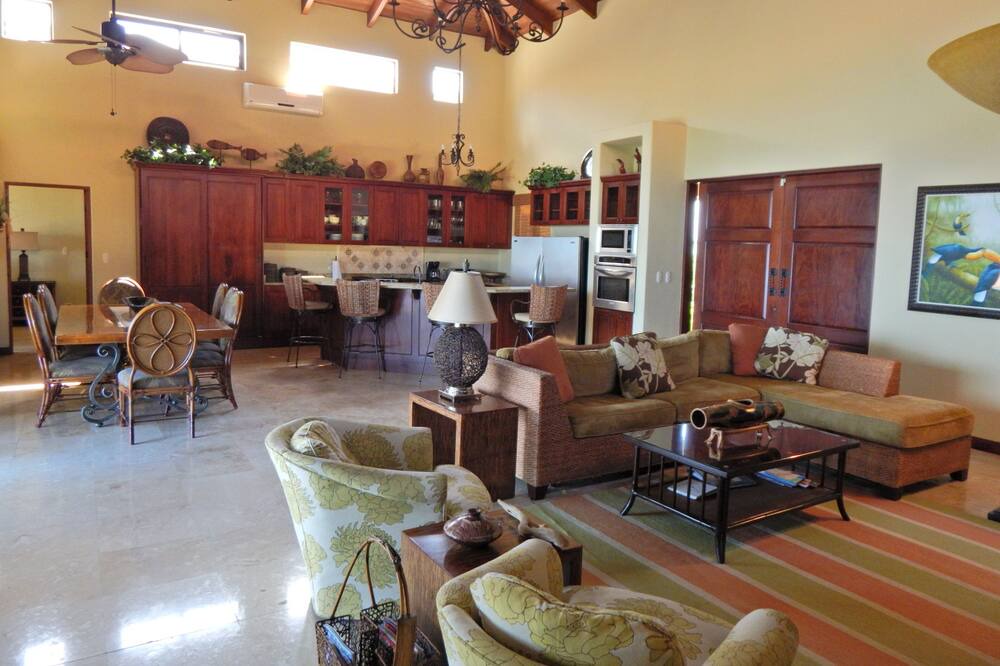 Photo of Livingroom in Coco