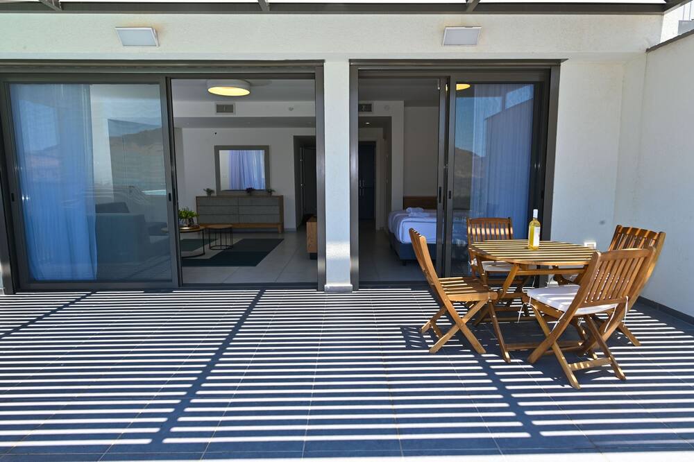 Photo of Patio Balcony in Migdal