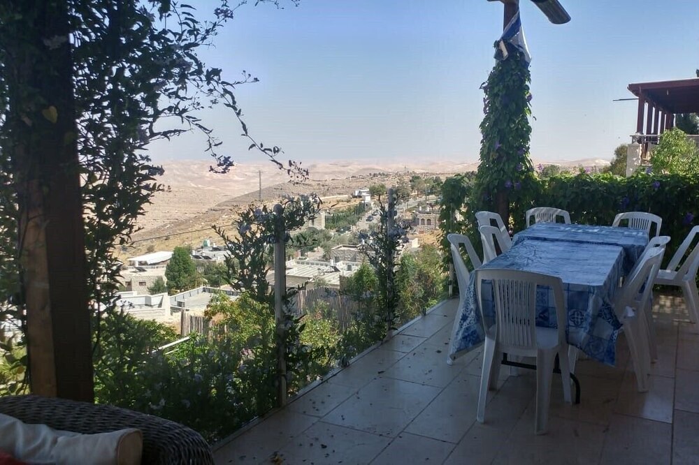 Photo of Others in Tekoa