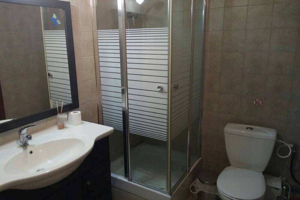 Photo of Bathroom in Midreshet Ben-Gurion