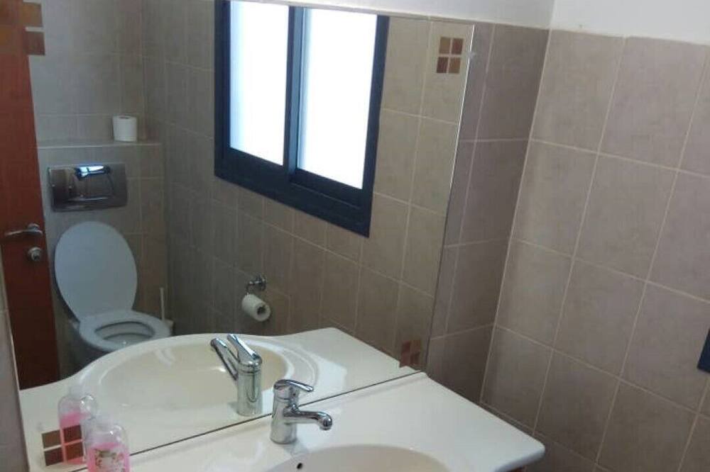 Photo of Bathroom in Midreshet Ben-Gurion