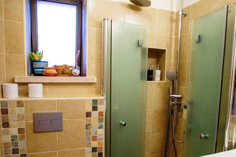 Photo of Bathroom in Midreshet Ben-Gurion