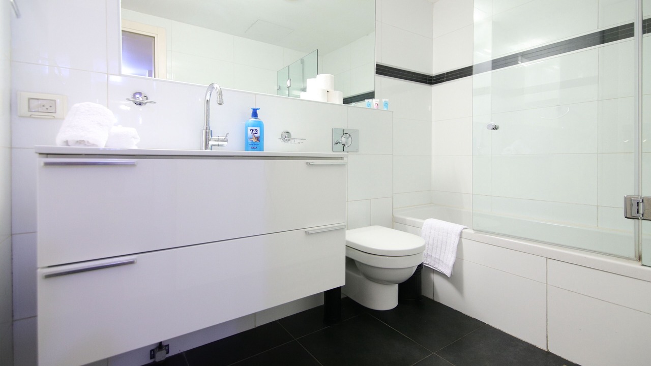 Photo of Bathroom in Jerusalem City Centre