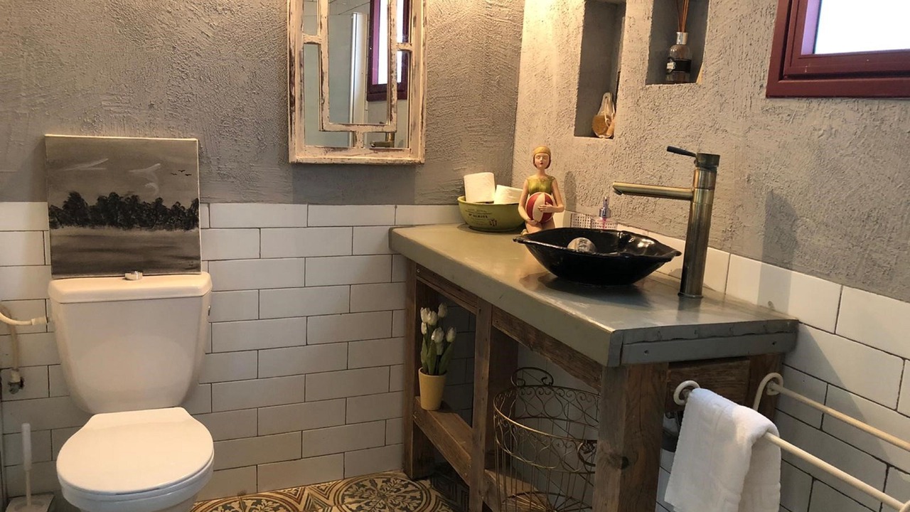 Photo of Bathroom in Ramot