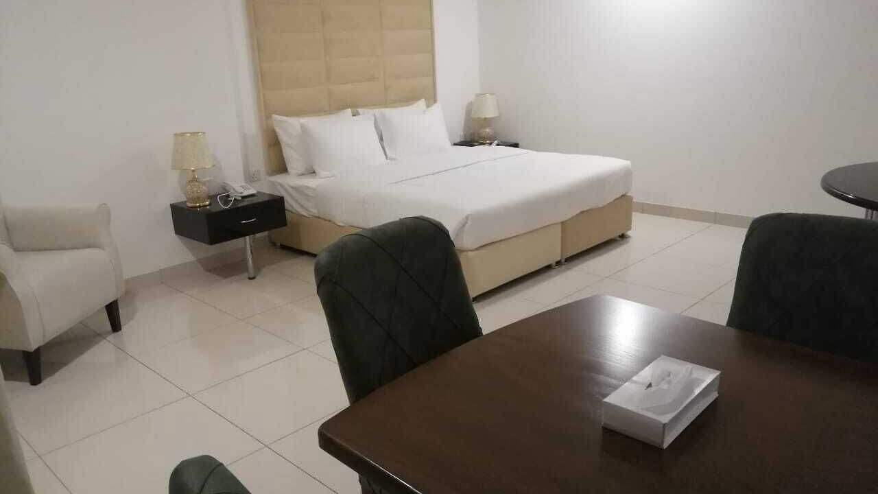 Photo of Bedroom in Azaiba