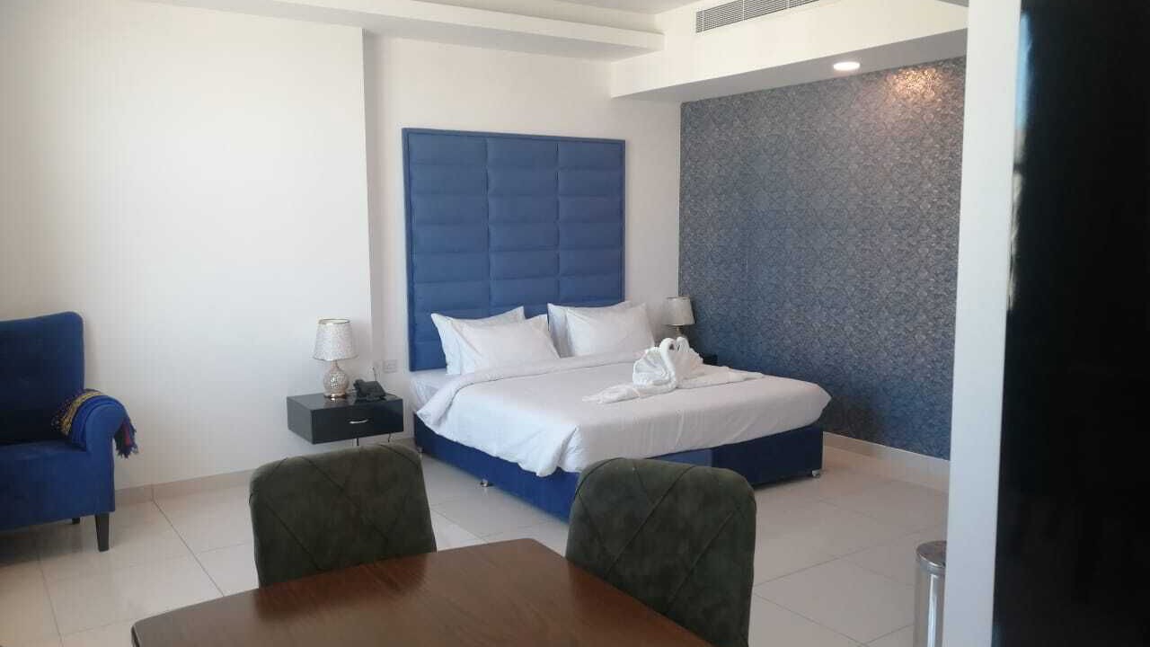 Photo of Bedroom in Azaiba